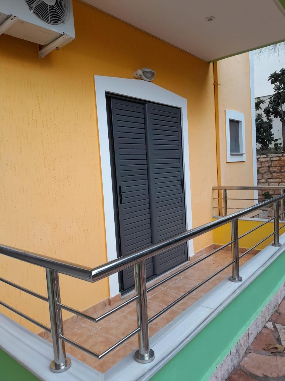 Vila Lida Sarandë Exterior foto